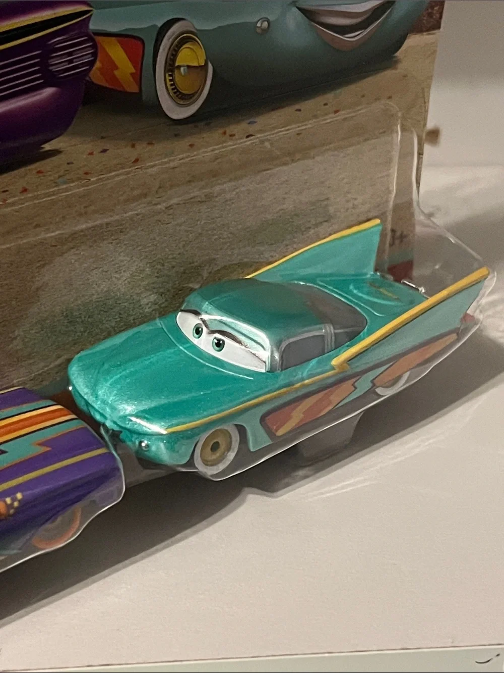Disney Pixar - Cars - Race To Celebrate Ramone & Flo 1:55 Scale